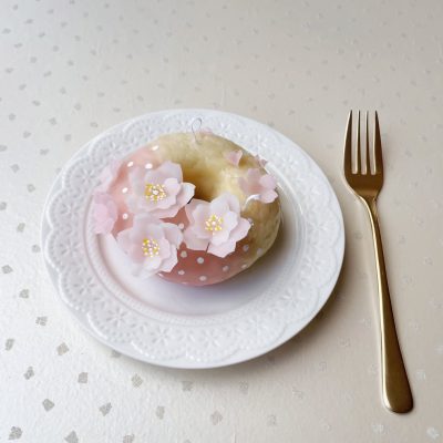 3月の造形「桜のドーナツキャンドル」